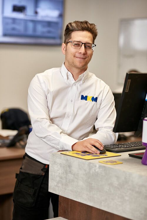 Plumbing and Heating Salesperson headshot image